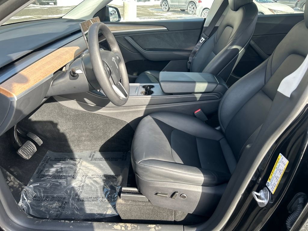 Used 2024 Tesla Model Y Long Range image 17