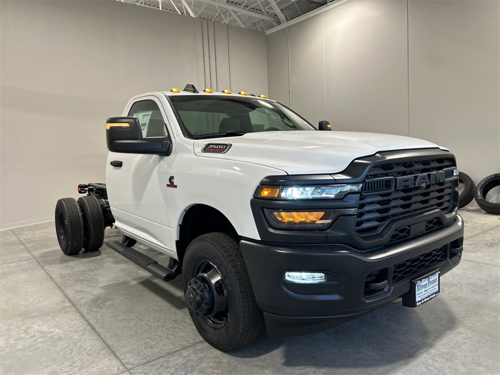 New 2026 RAM 3500 Tradesman image 4