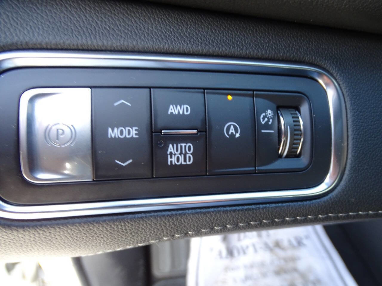Used 2025 Buick Enclave AWD Preferred image 21
