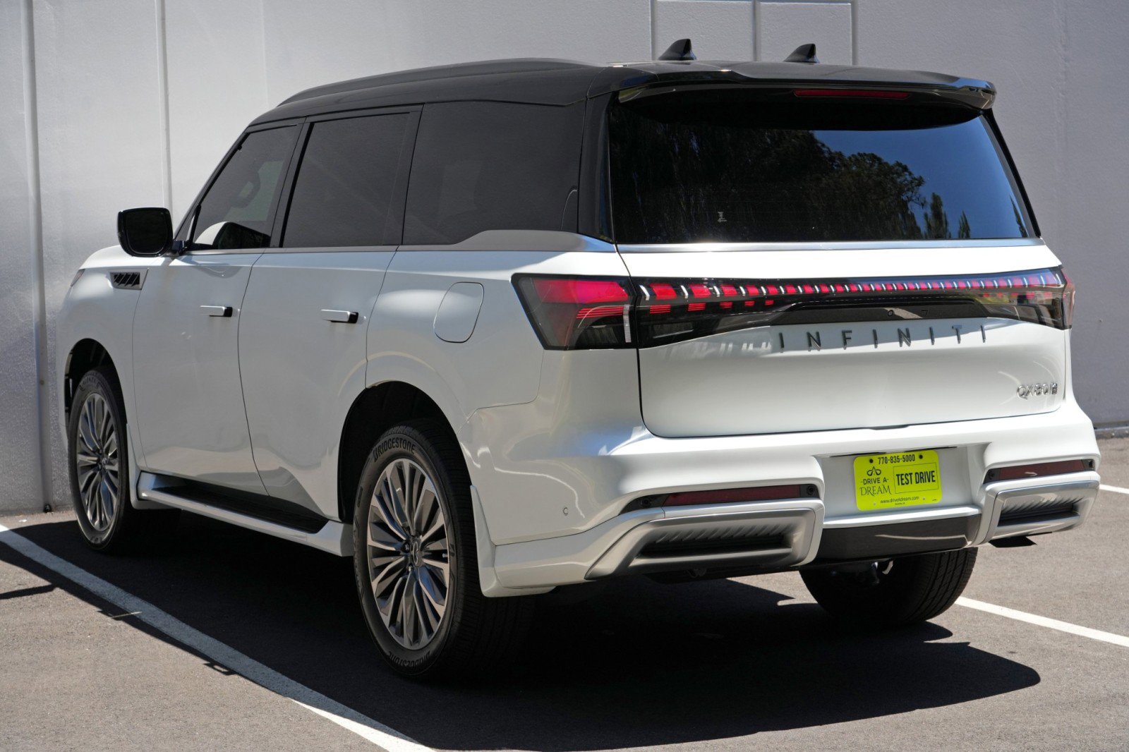 Used 2025 INFINITI QX80 Sensory w/ Premium Cargo Package AWD/4WD image 58