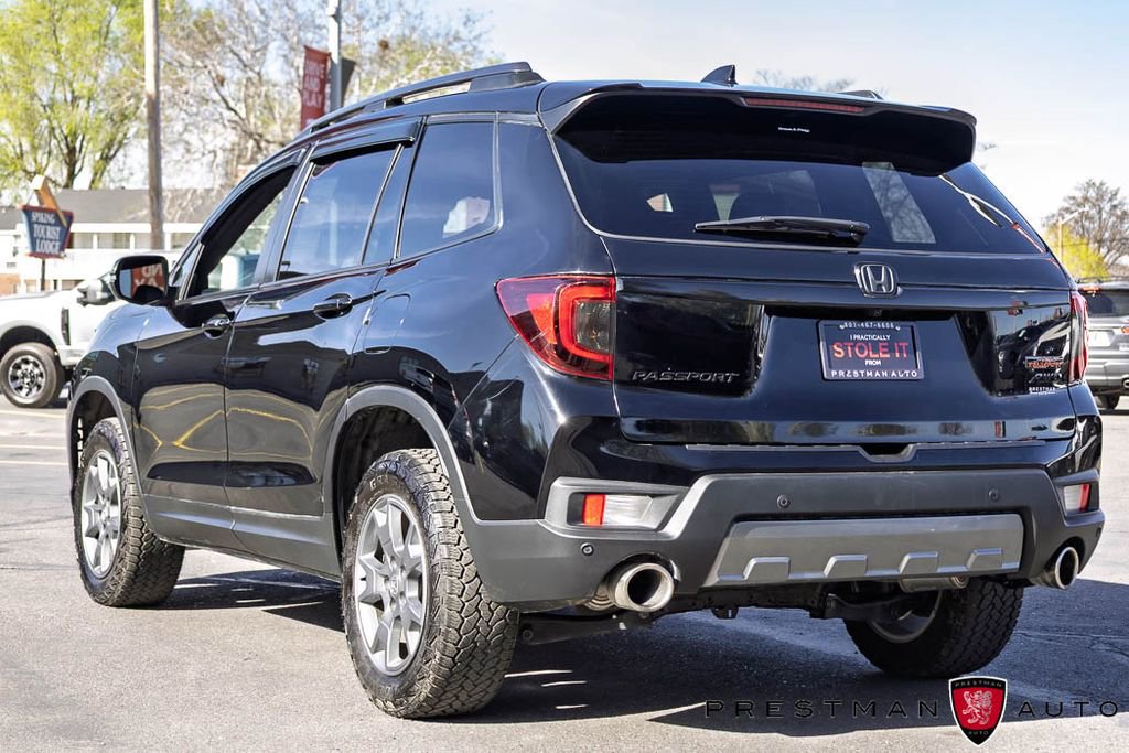Used 2025 Honda Passport TrailSport image 16