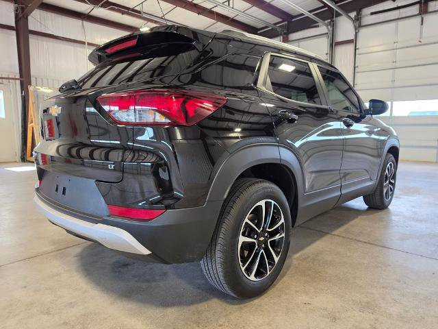 Used 2025 Chevrolet TrailBlazer LT AWD/4WD image 5