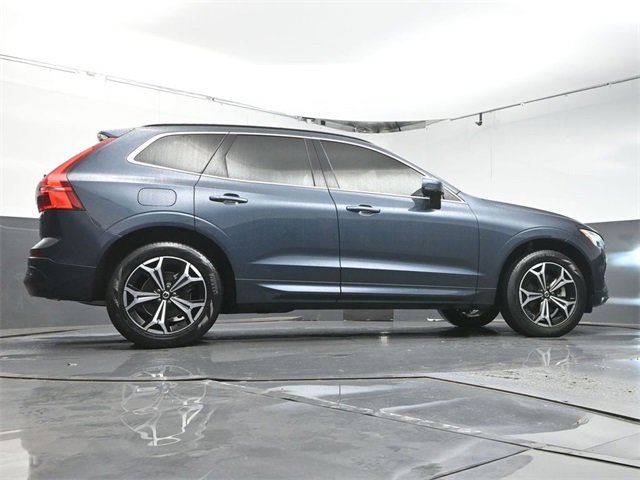 Used 2022 Volvo XC60 B5 Momentum w/ Climate Package image 40