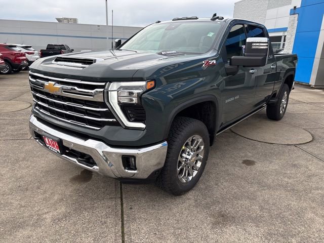 New 2026 Chevrolet Silverado 3500 LTZ w/ LTZ Premium Package image 4
