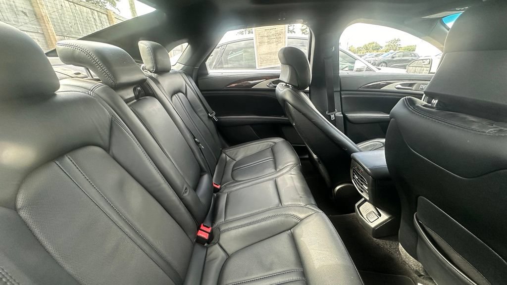 Used 2017 Lincoln MKZ Reserve w/ Technology Package FWD image 6