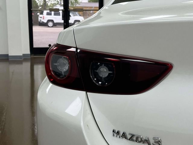 Used 2024 MAZDA MAZDA3 s FWD image 10