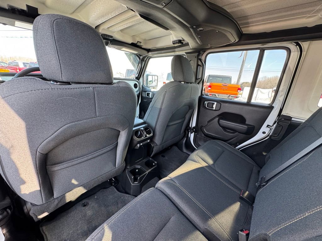 Used 2024 Jeep Wrangler Sport S image 13