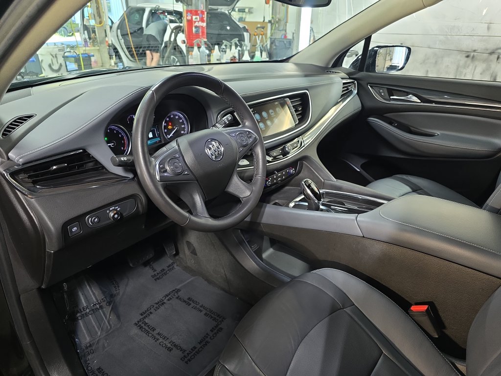 Used 2018 Buick Enclave Essence w/ Trailering Package FWD image 21