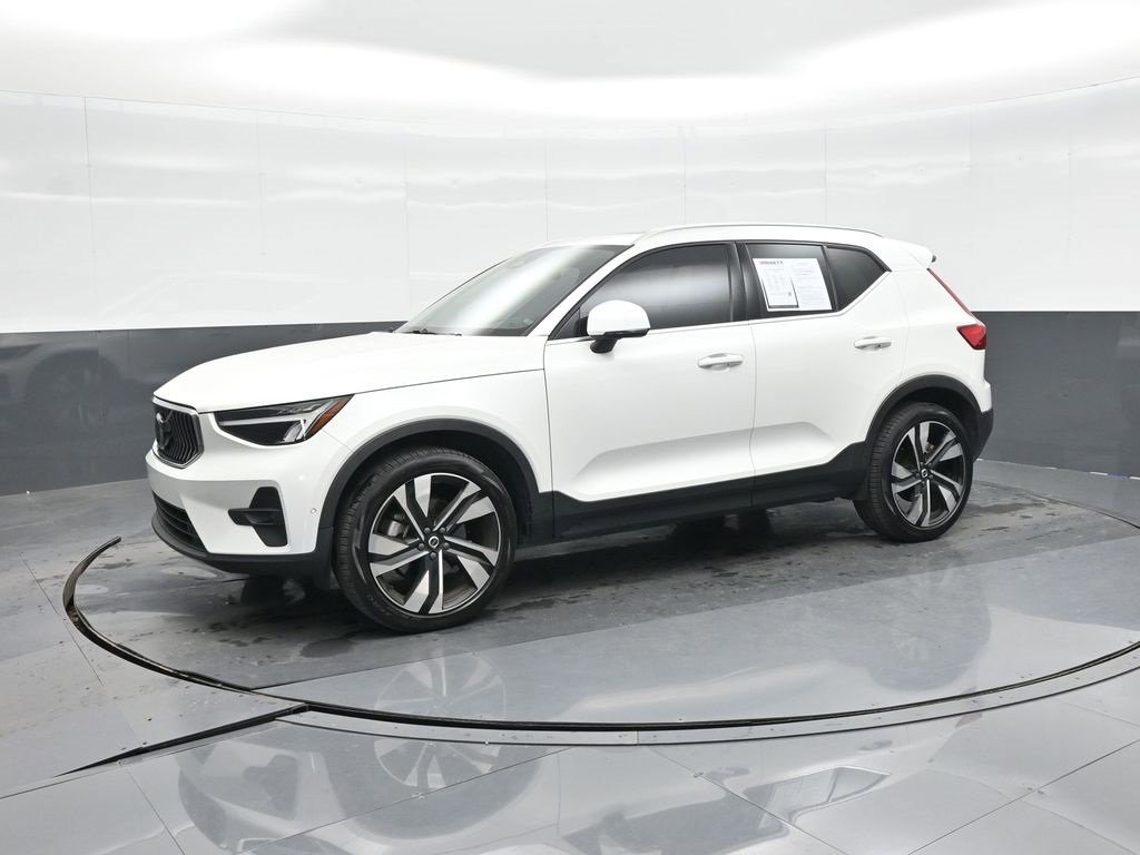 Used 2023 Volvo XC40 B5 Plus w/ Protection Package Premier