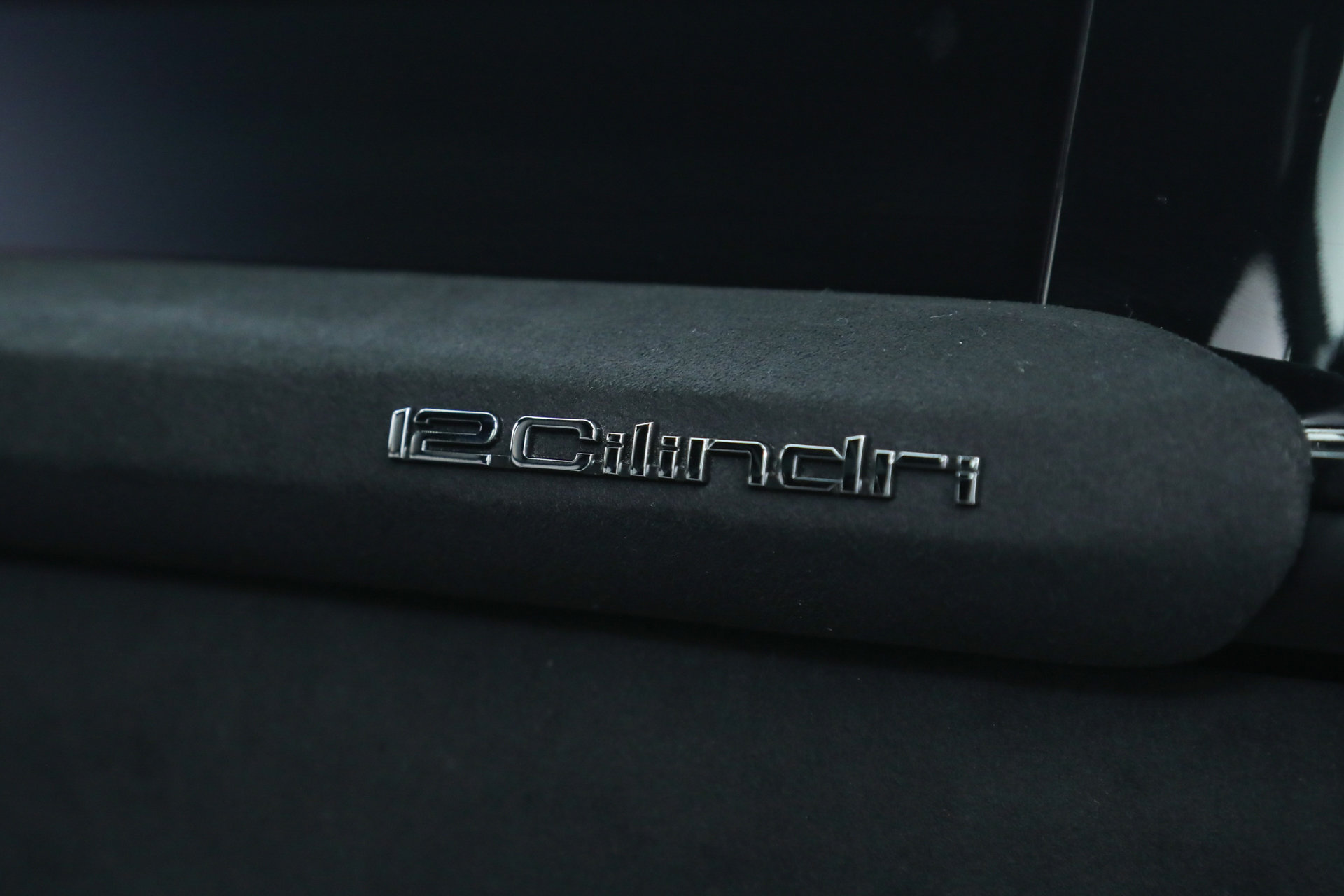 Certified 2025 Ferrari 12Cilindri image 19