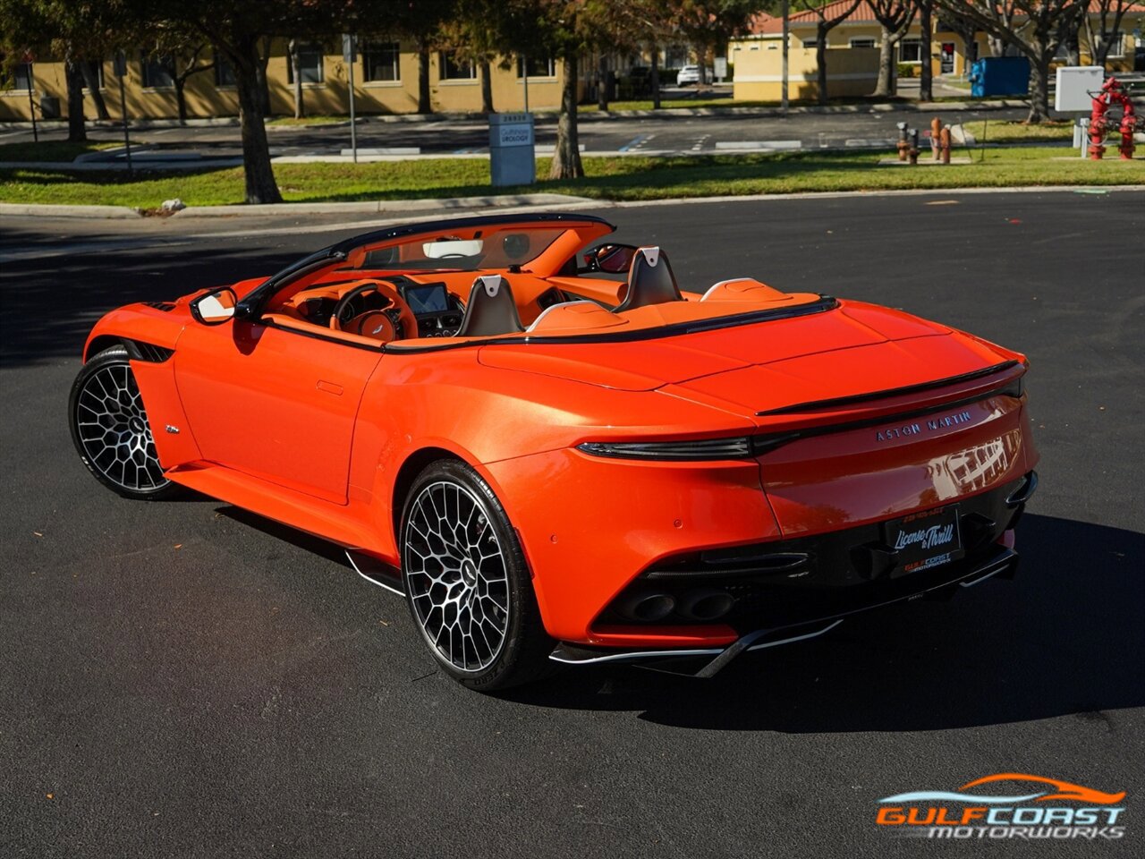 Used 2023 Aston Martin DBS Superleggera Volante RWD image 50