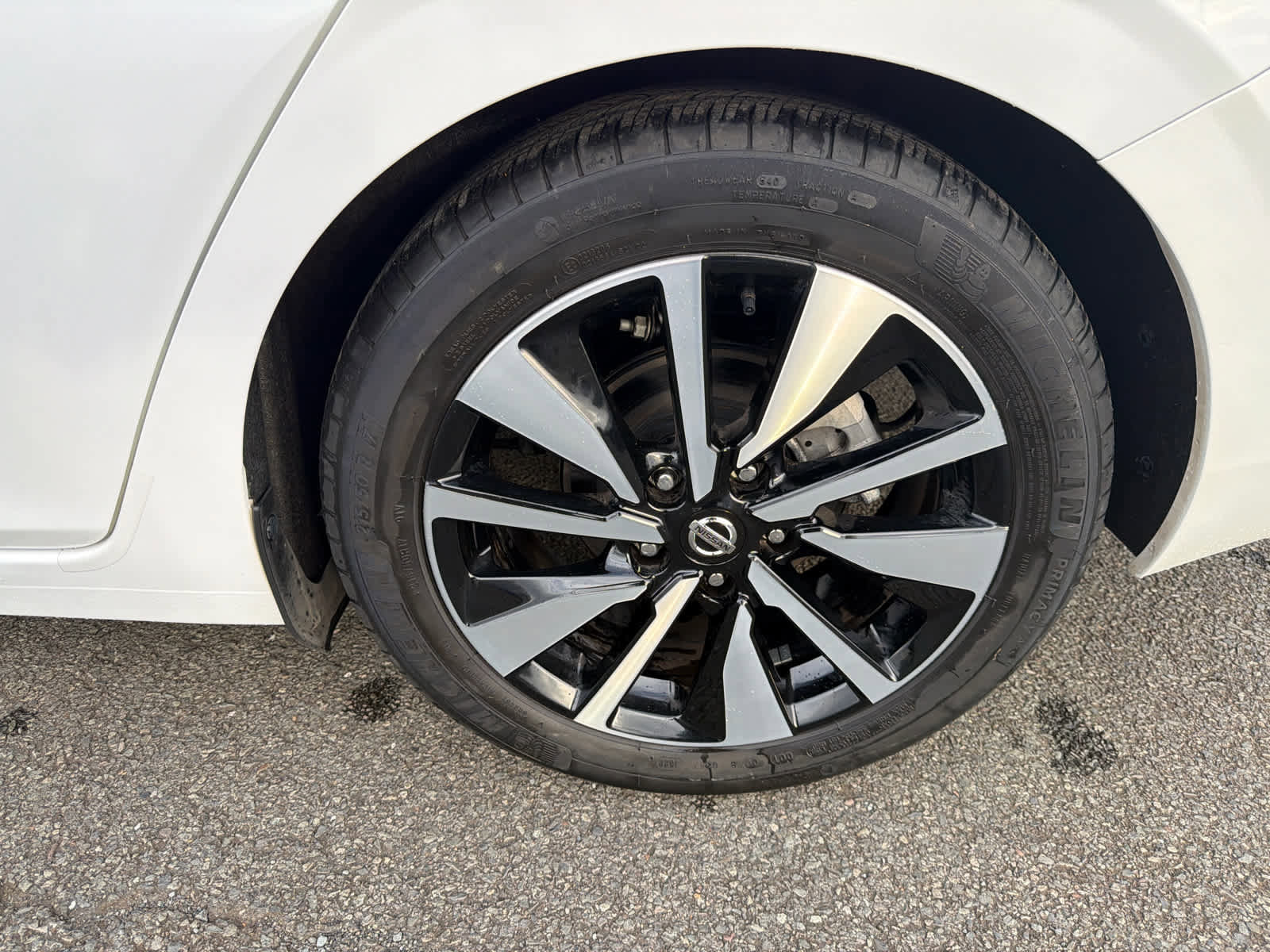 Certified 2023 Nissan Sentra SV w/ SV Premium Package image 5