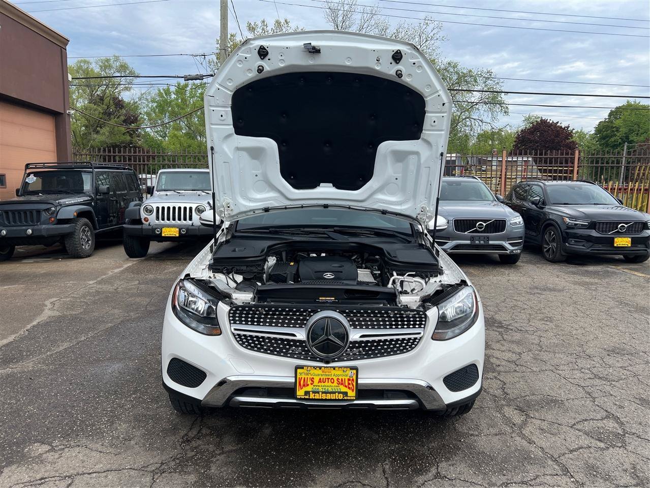 Used 2019 Mercedes-Benz GLC 300 4MATIC image 11