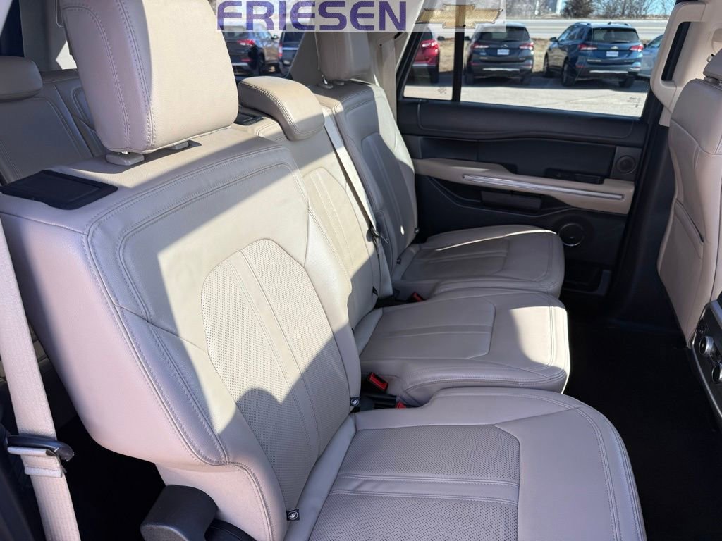 Used 2022 Ford Expedition Max Limited image 24
