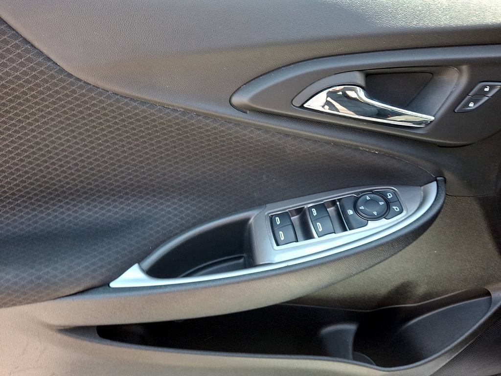 Used 2025 Chevrolet Malibu LT FWD image 12