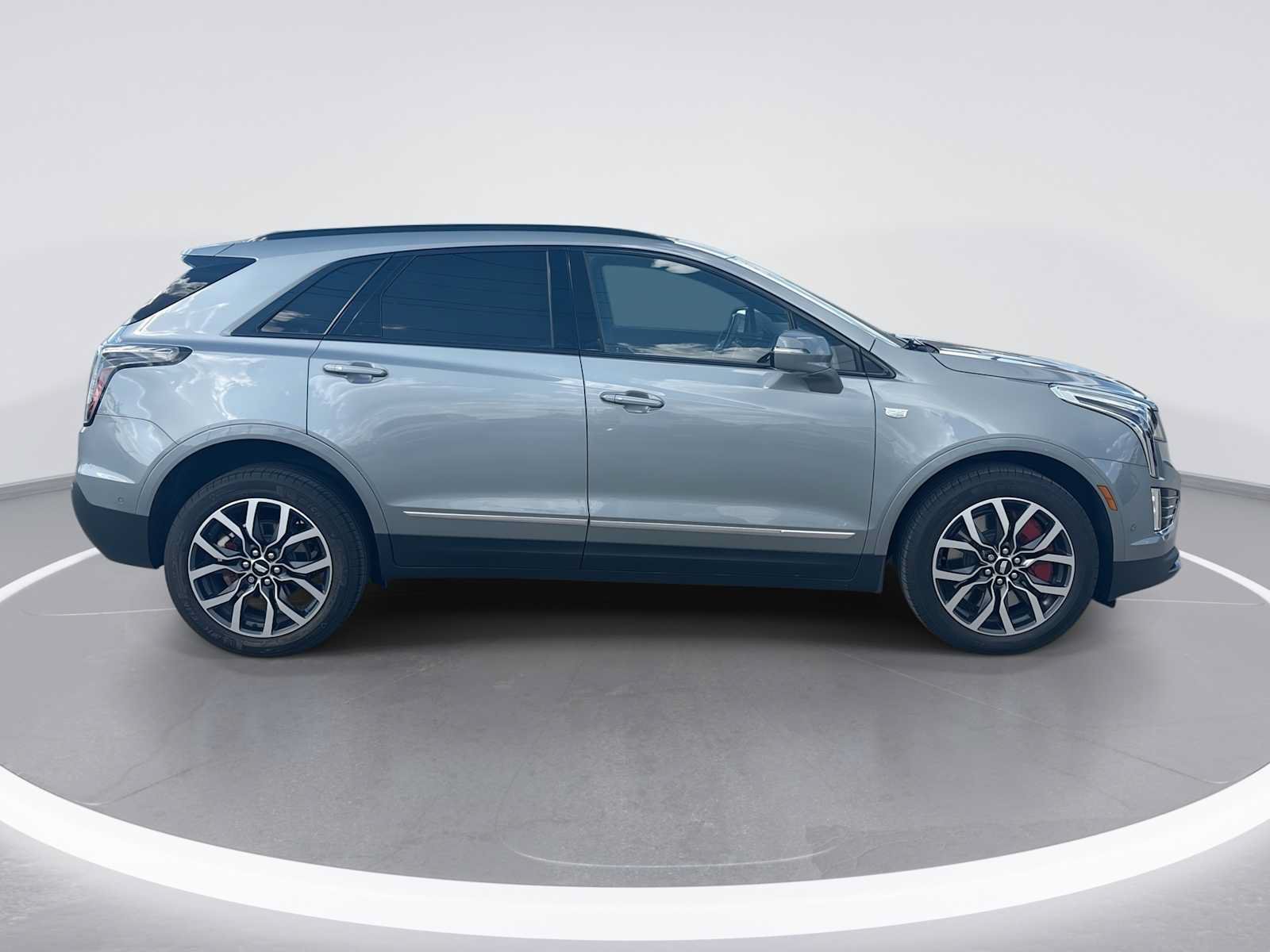 Certified 2025 Cadillac XT5 Sportv w/ Technology Package AWD/4WD image 10
