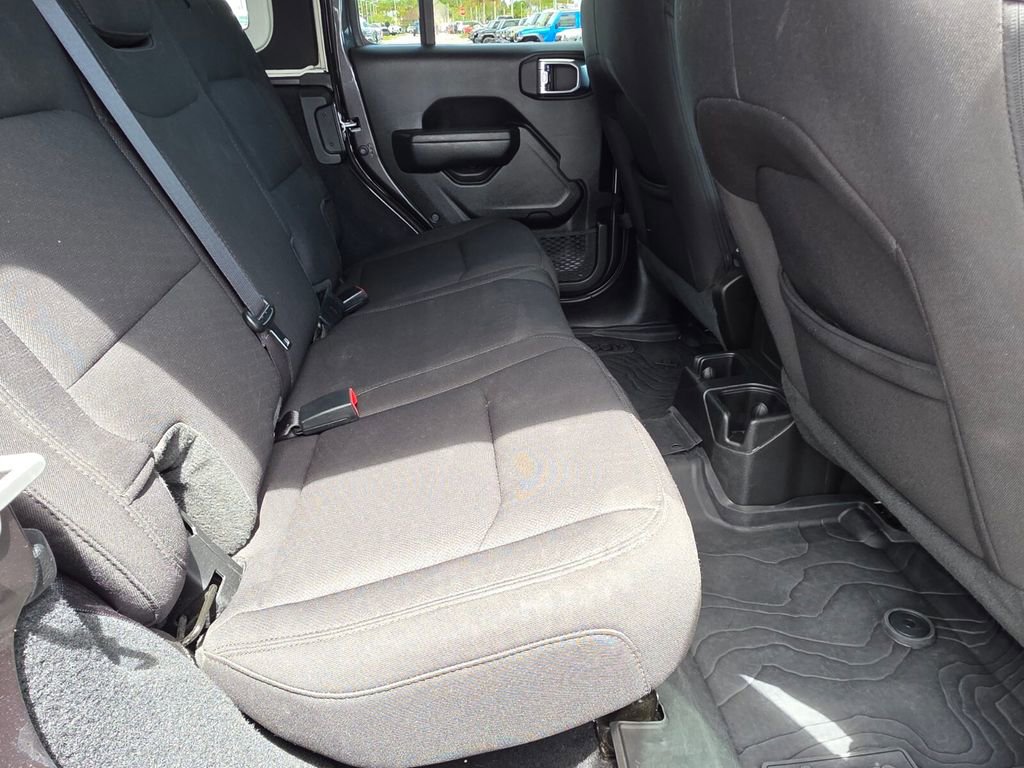 Used 2022 Jeep Wrangler Unlimited Sport image 13