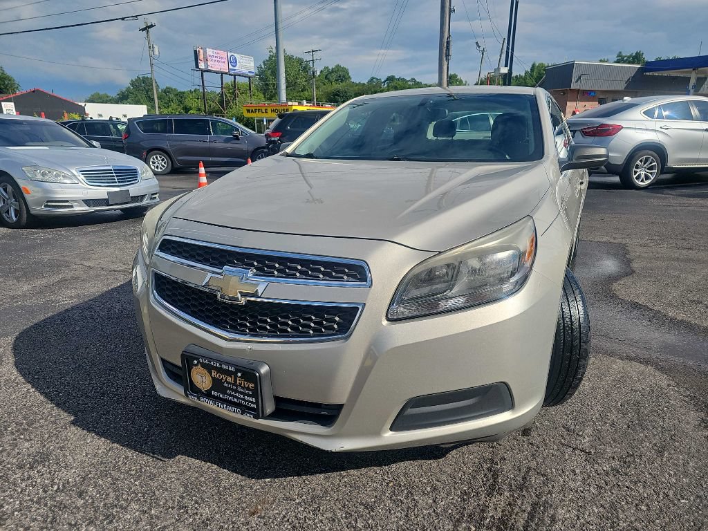Used 2013 Chevrolet Malibu LS w/ Protection Package FWD image 4