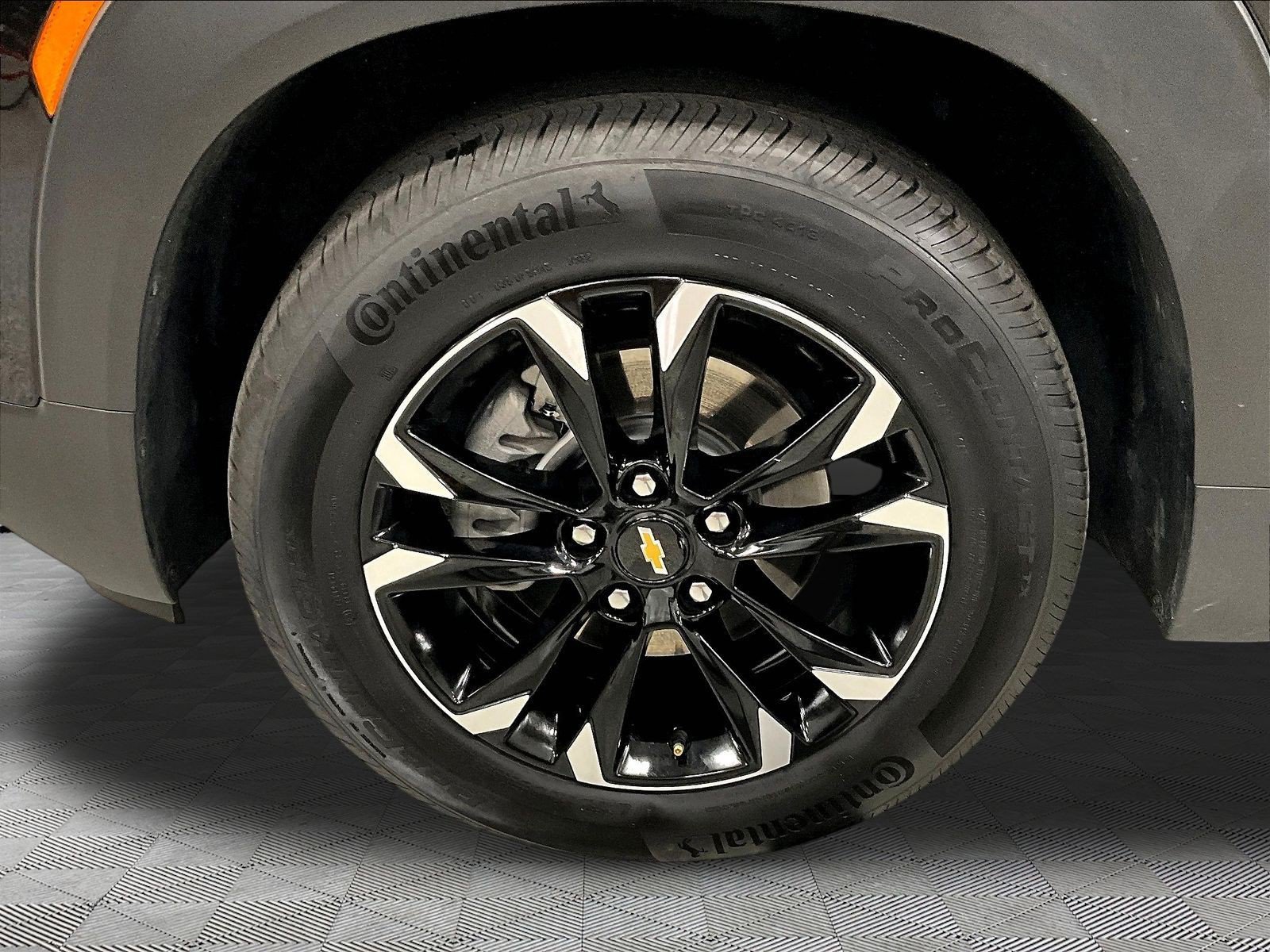 Used 2023 Chevrolet TrailBlazer LT FWD image 34