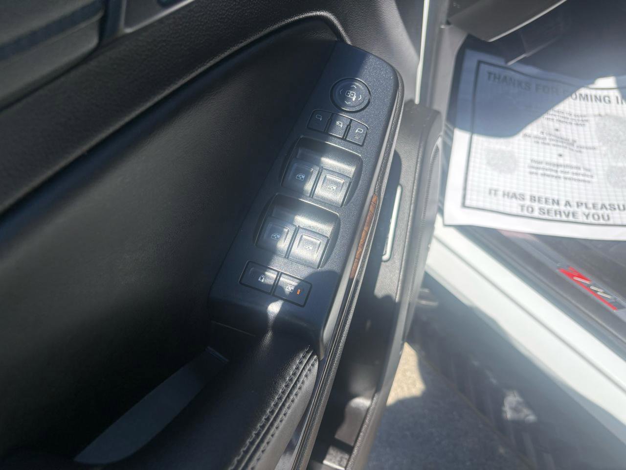 Used 2018 Chevrolet Tahoe LT AWD/4WD image 12