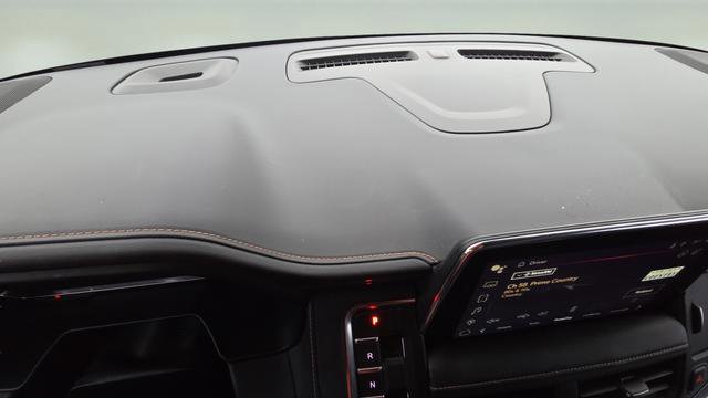 Used 2023 GMC Yukon AT4 image 10