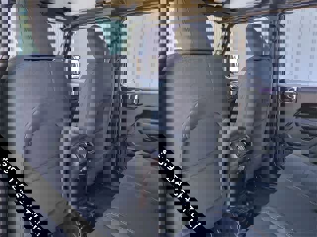 New 2025 Jeep Gladiator Sport image 18