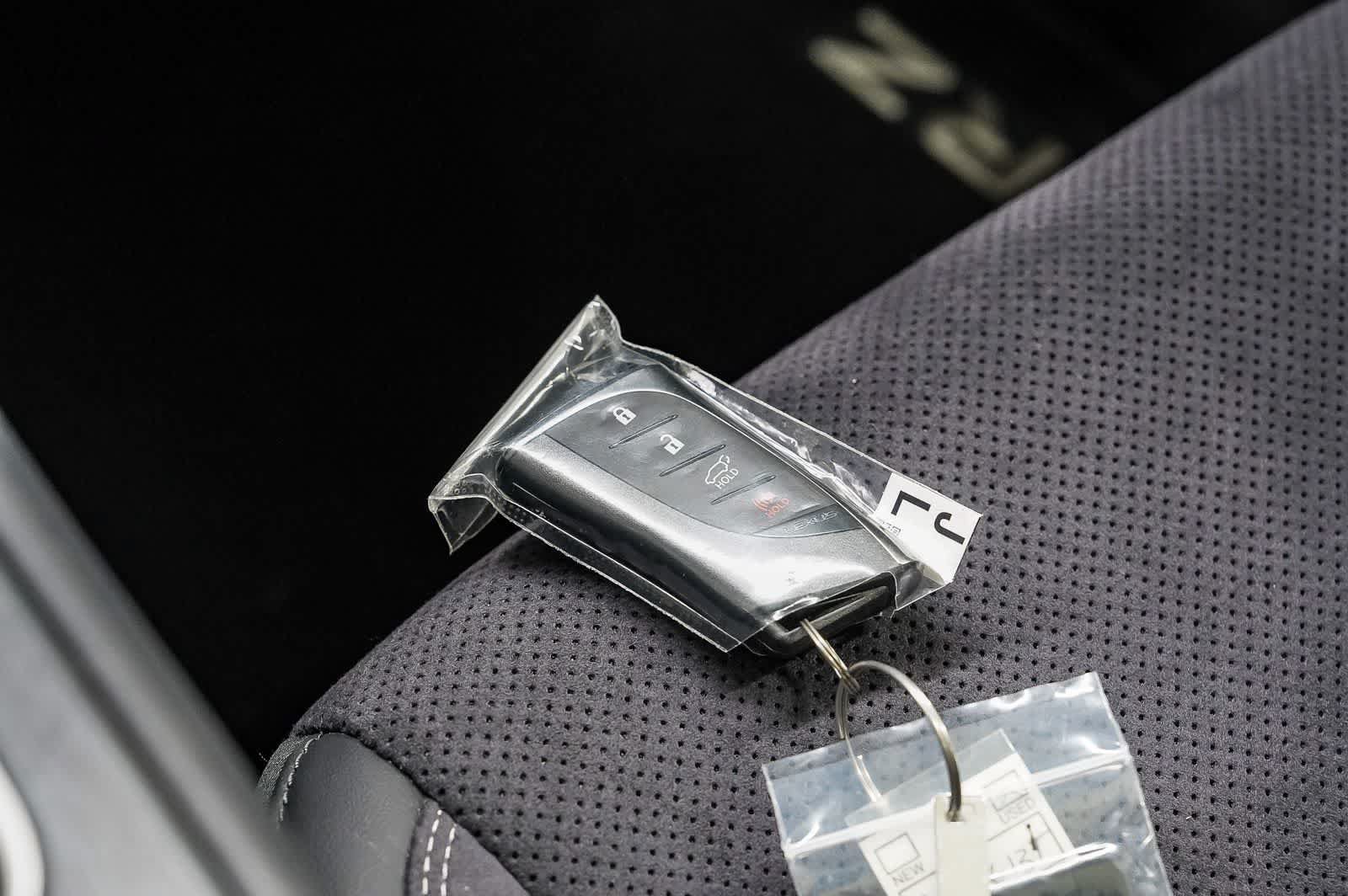 Used 2024 Lexus RZ 300e Premium w/ Accessory Package (Z1) FWD image 26