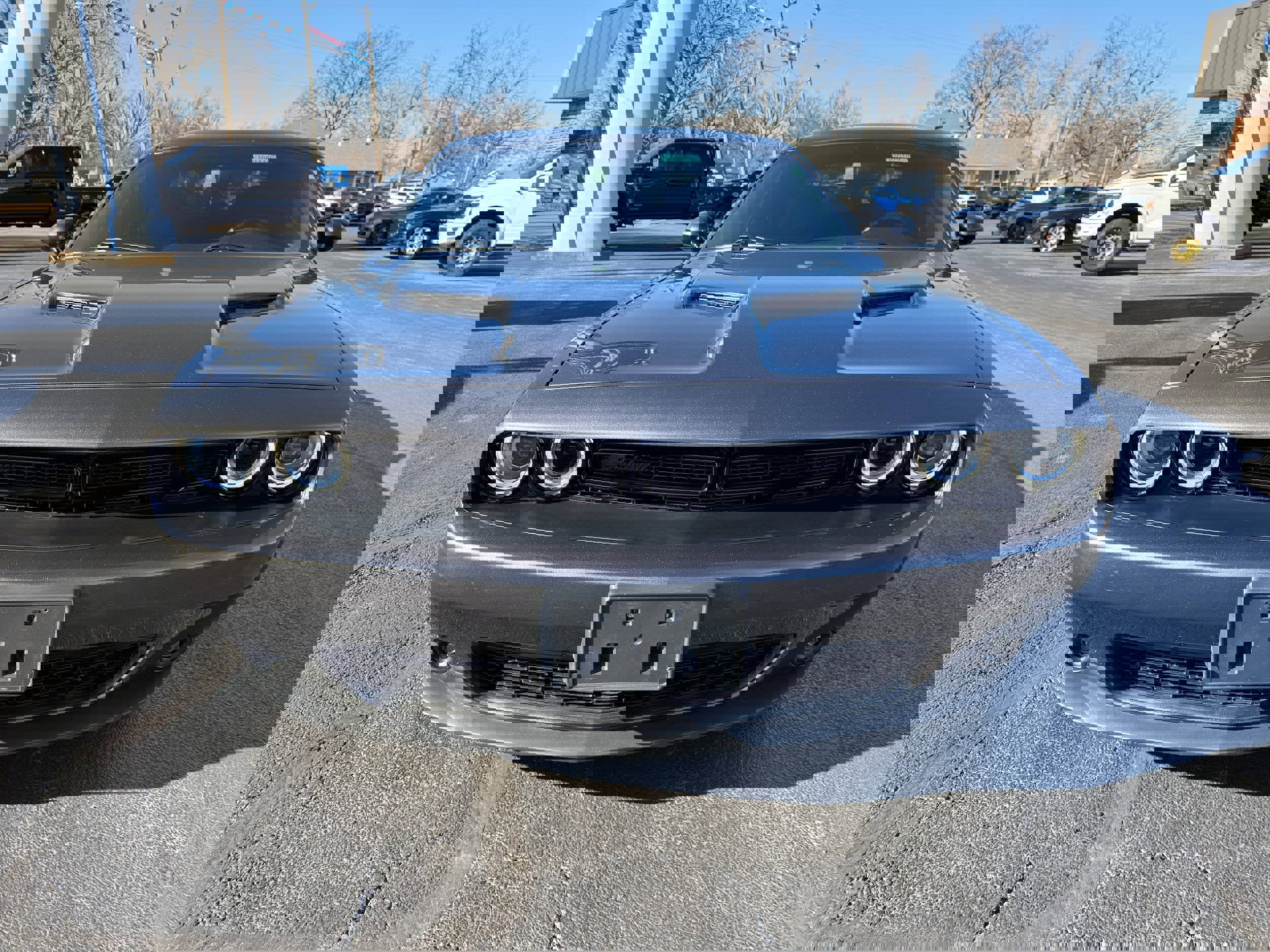 Used 2022 Dodge Challenger SXT w/ Driver Convenience Group image 2