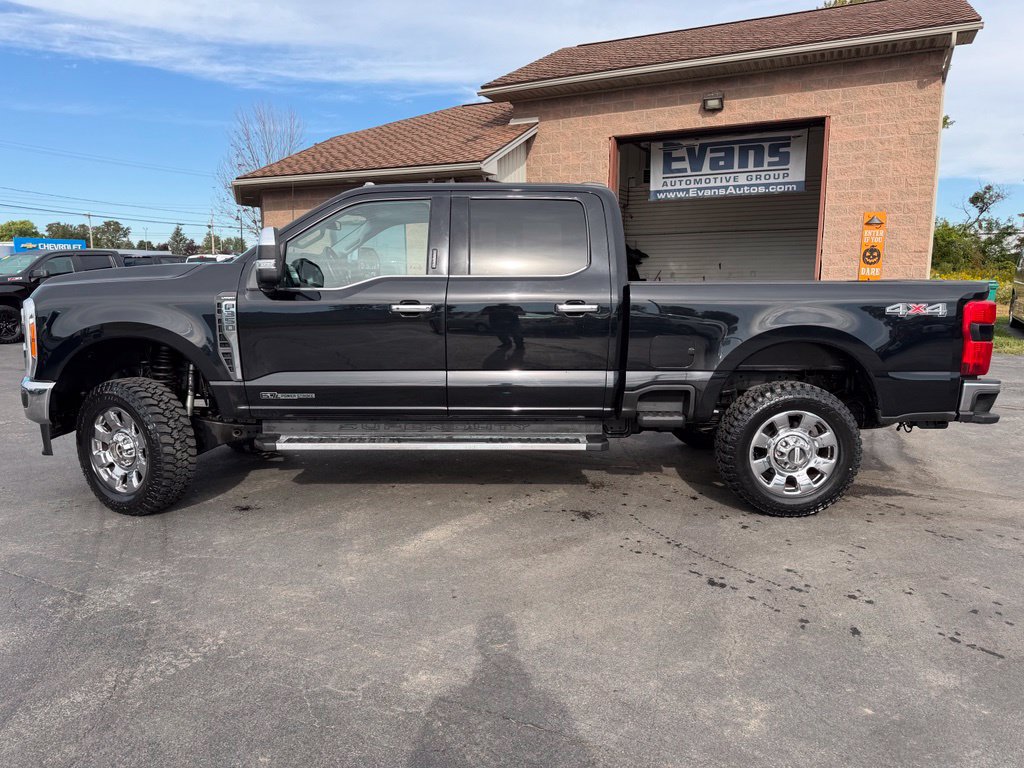 Used 2023 Ford F350 Lariat w/ Chrome Package AWD/4WD image 8