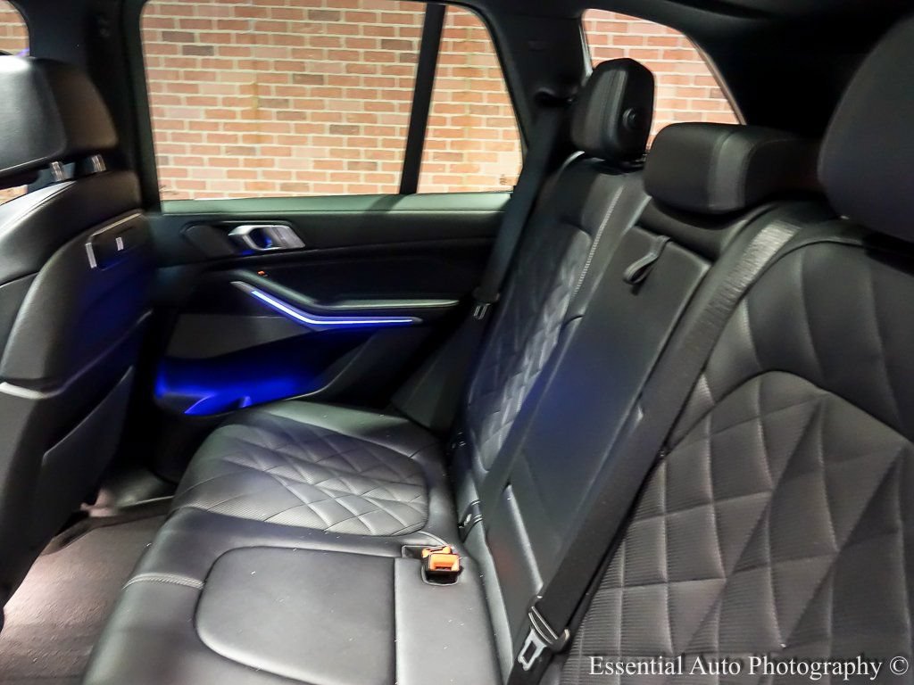 Used 2026 BMW X5 M60i AWD/4WD image 18