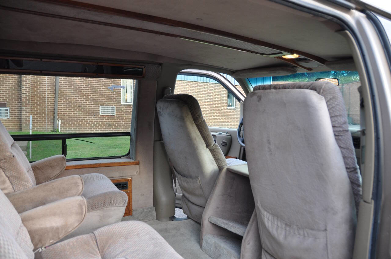 Used 1996 Chevrolet Express 1500 image 26