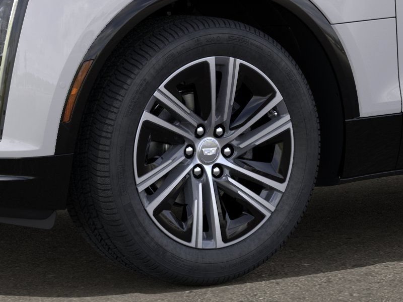 New 2025 Cadillac Lyriq Luxury w/ LPO, Floor Liner Package AWD/4WD image 9