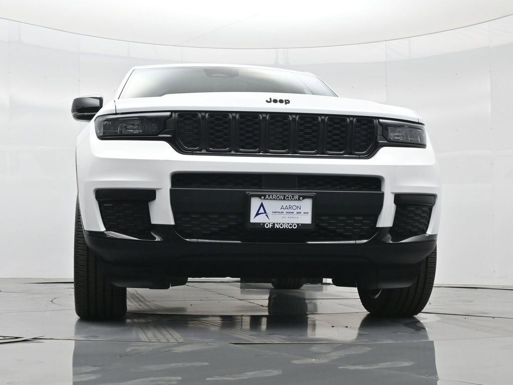 New 2025 Jeep Grand Cherokee L Altitude image 45