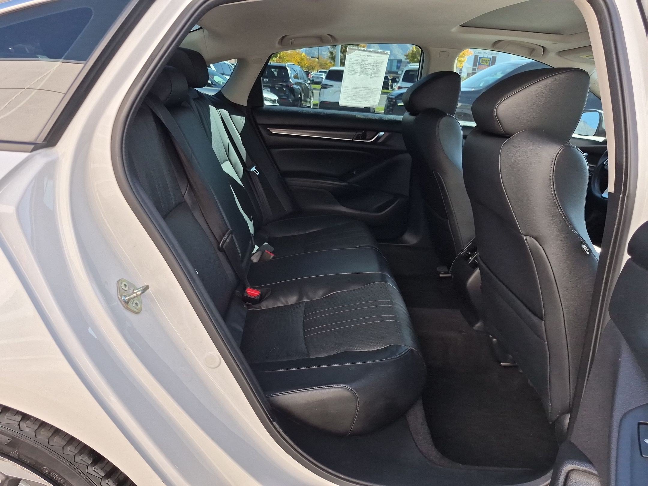 Used 2018 Honda Accord Touring image 33