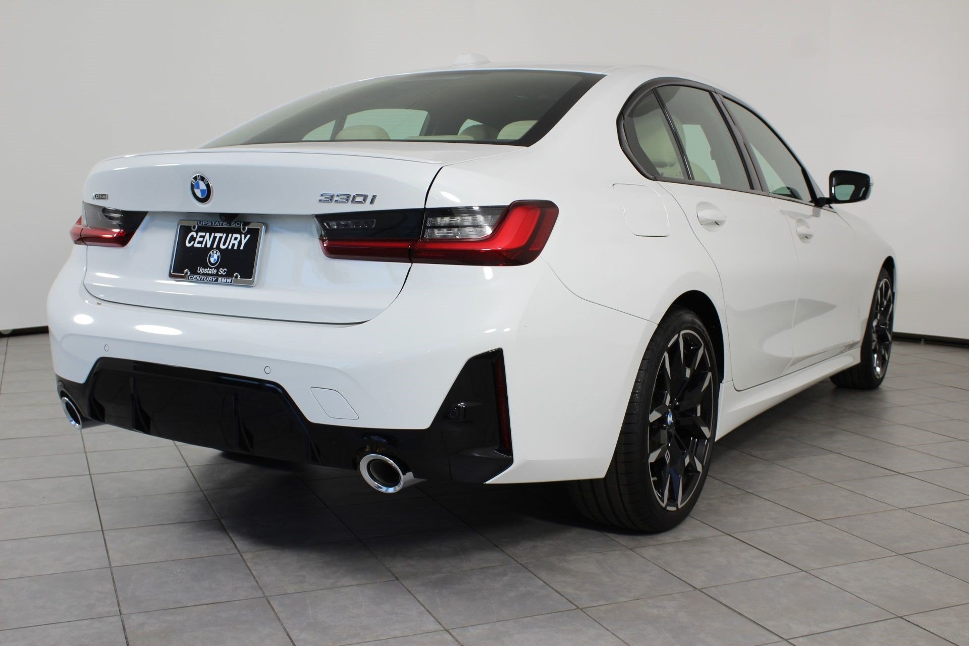Used 2026 BMW 330i xDrive Sedan AWD/4WD image 9