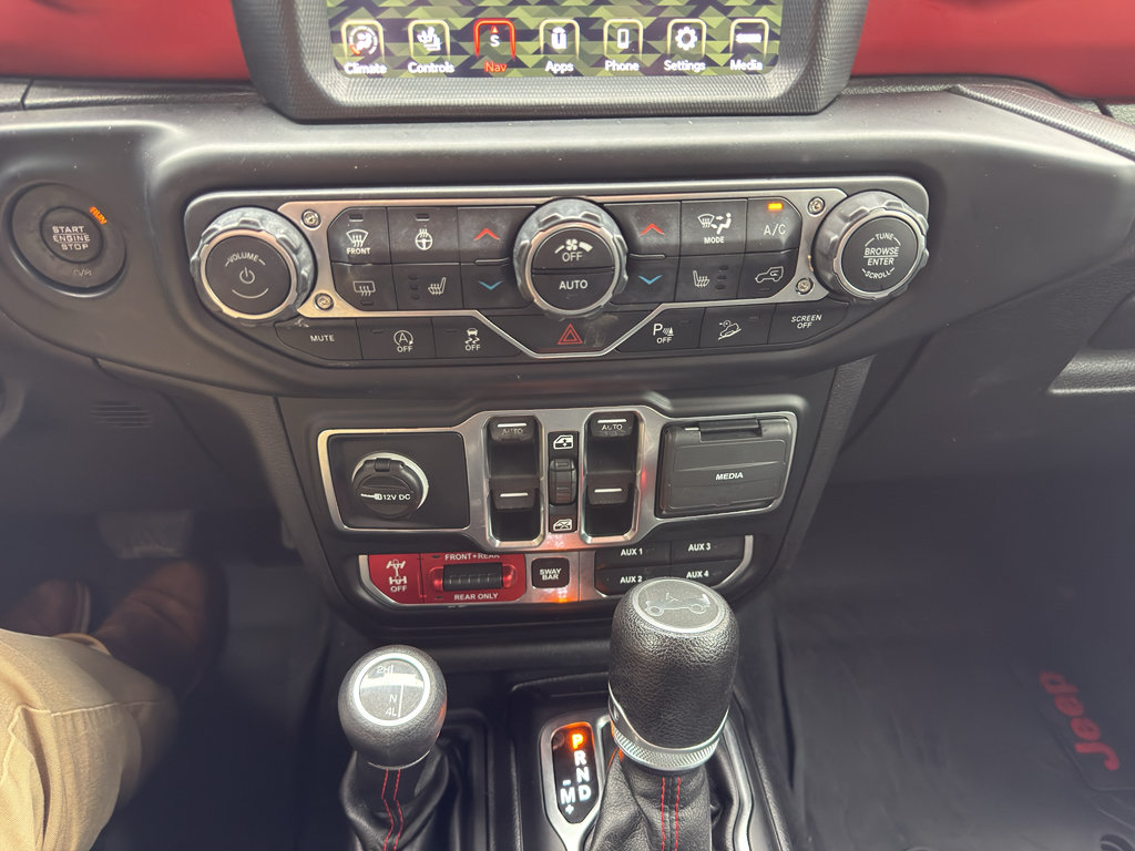 Used 2018 Jeep Wrangler Unlimited Rubicon AWD/4WD image 15