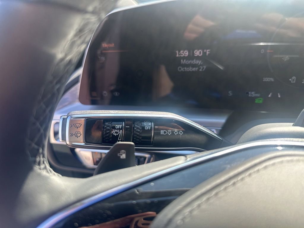 New 2026 Cadillac Lyriq Signature Luxury w/ Nappa Leather Package image 38