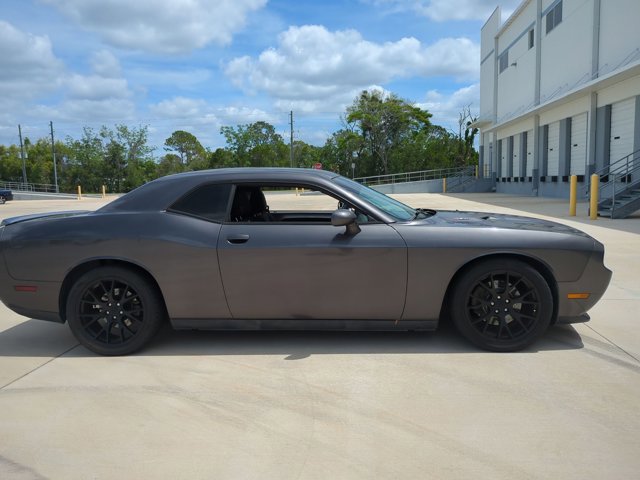 Used 2014 Dodge Challenger R/T w/ Blacktop Package image 4