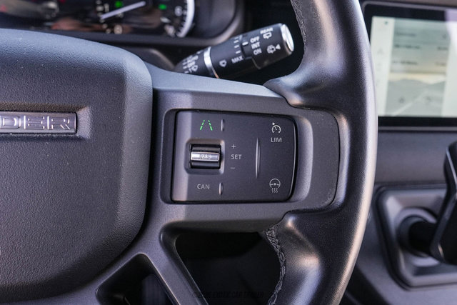 Used 2023 Land Rover Defender 90 X-Dynamic SE image 27
