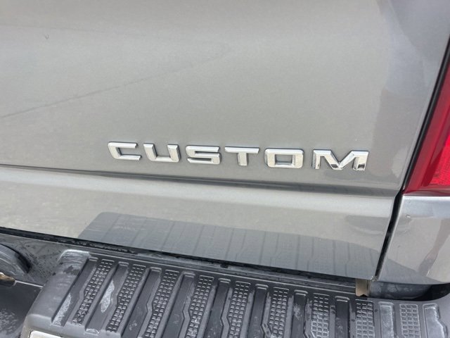 Used 2024 Chevrolet Silverado 1500 Custom image 6