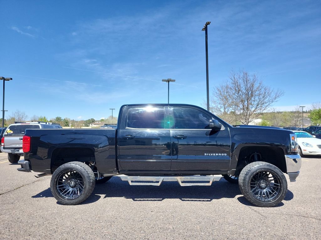 Used 2018 Chevrolet Silverado 1500 LT w/ All Star Edition AWD/4WD image 2
