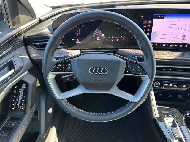 Used 2025 Audi Q5 Premium Plus w/ Premium Plus AWD/4WD image 19