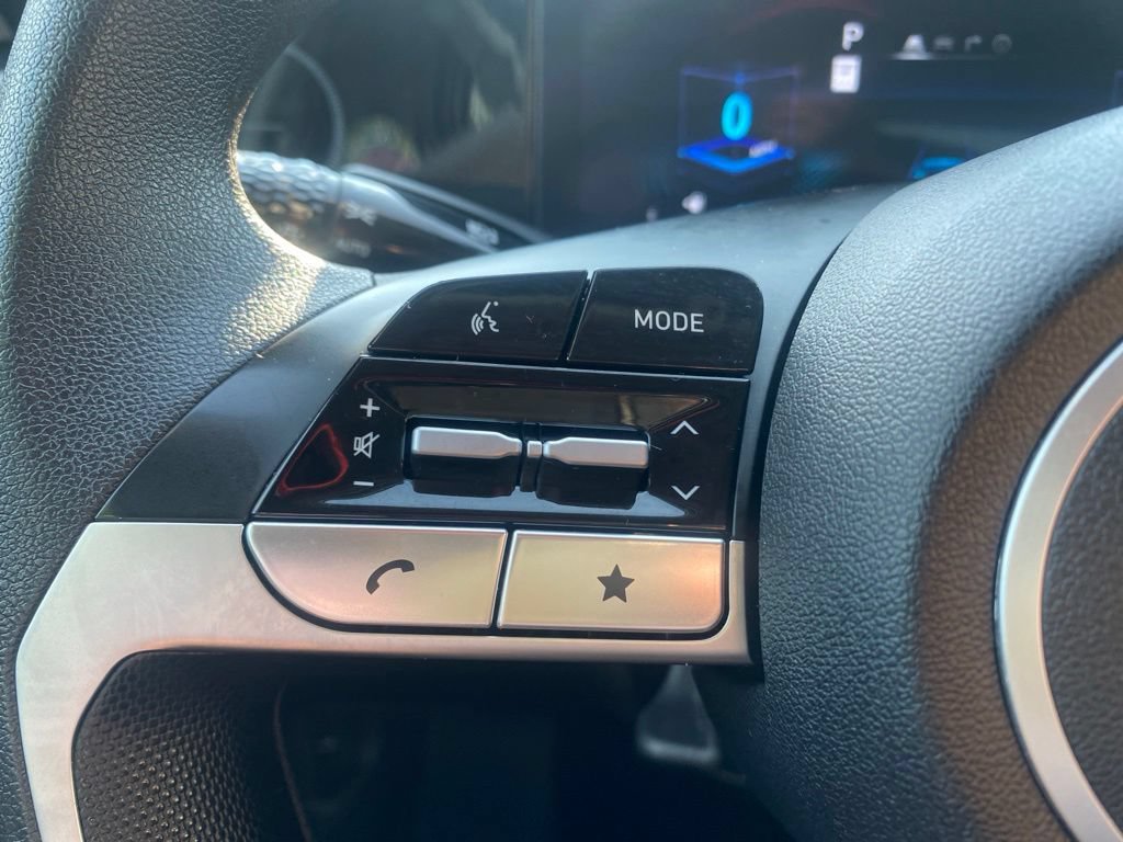 Used 2024 Hyundai Elantra SEL FWD image 19