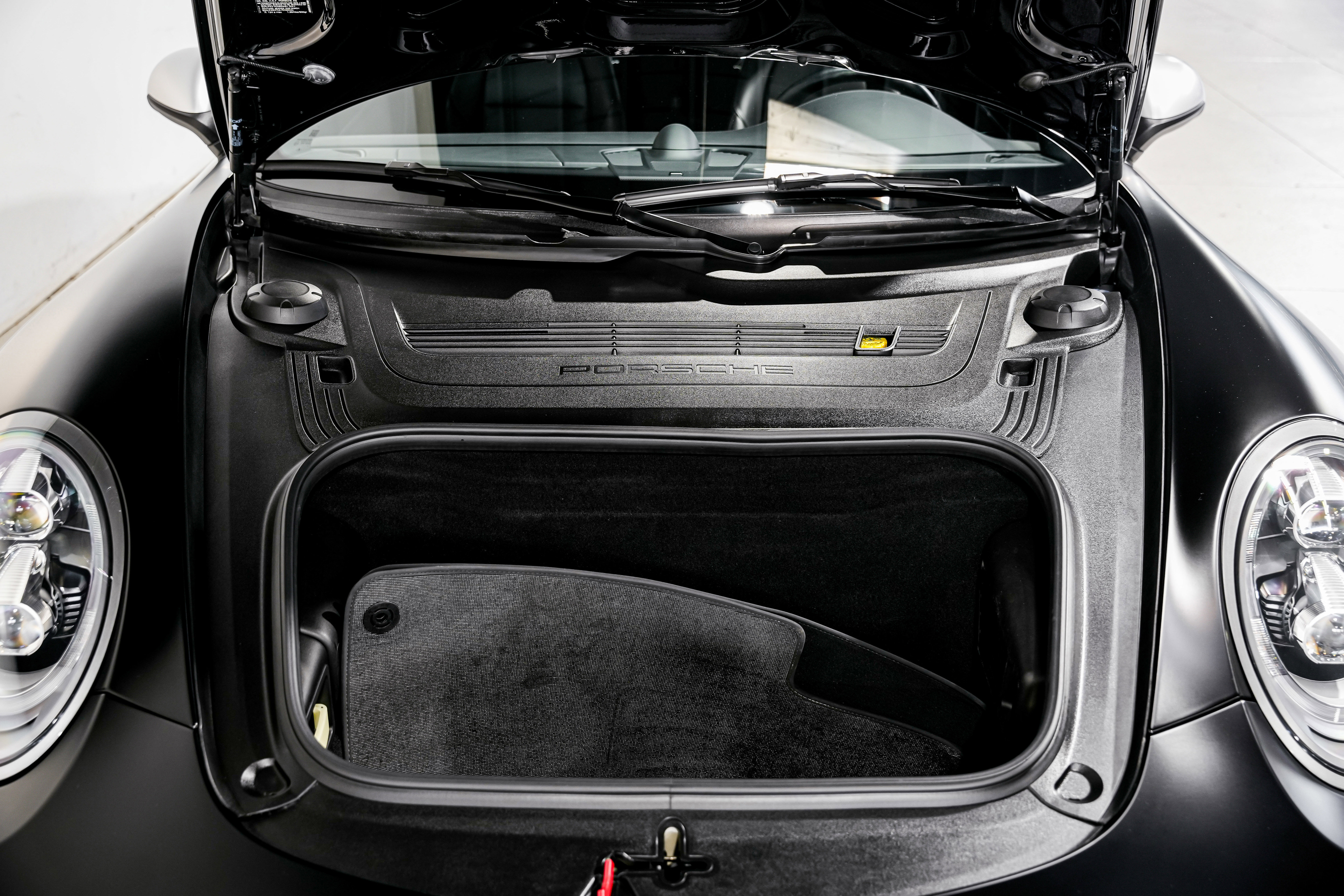 Used 2014 Porsche 911 Targa 4S image 44