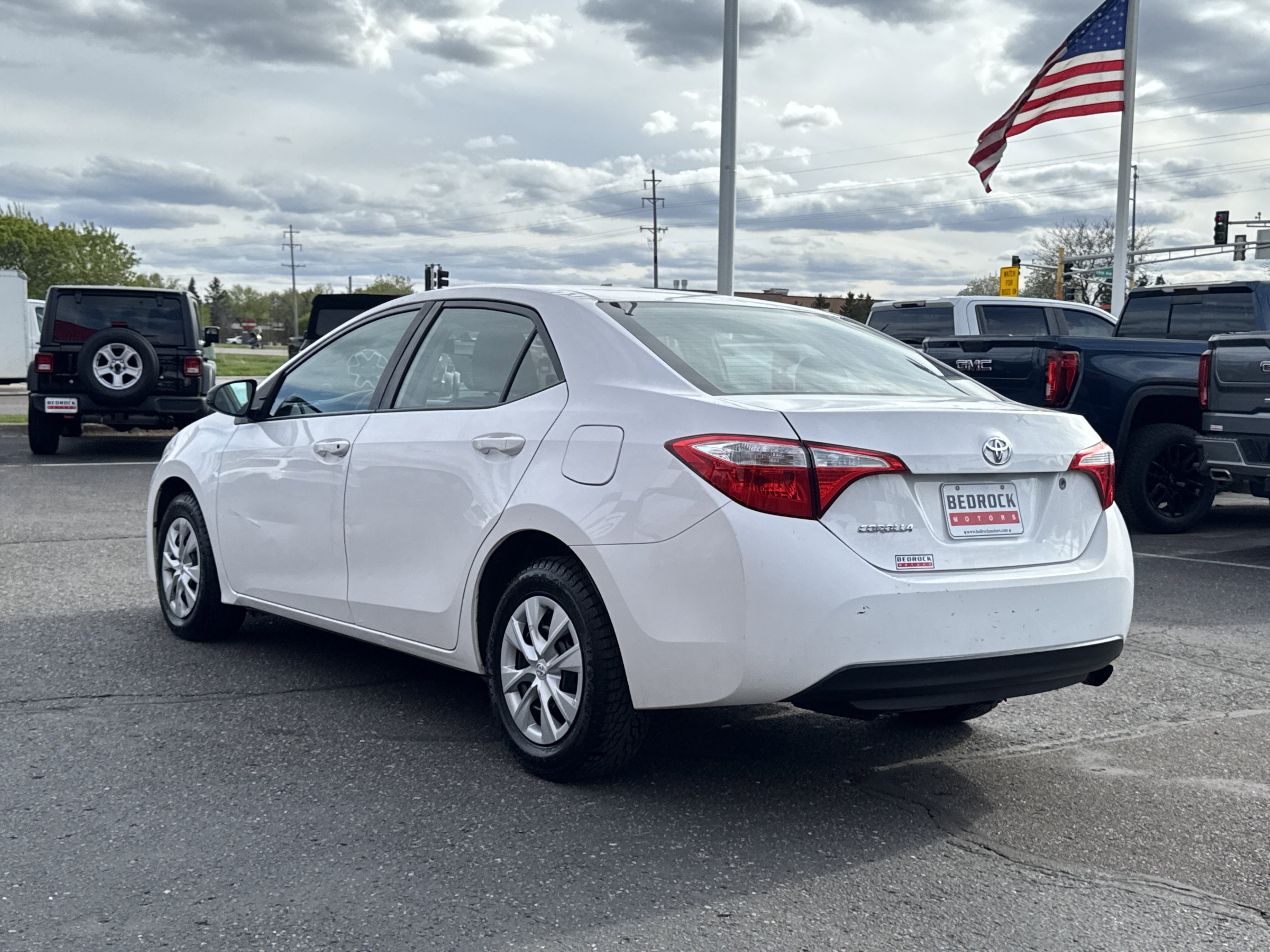 Used 2015 Toyota Corolla L FWD image 5