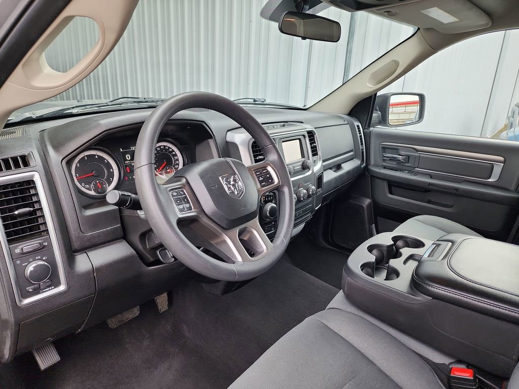 Used 2024 RAM 1500 Classic SLT AWD/4WD image 15