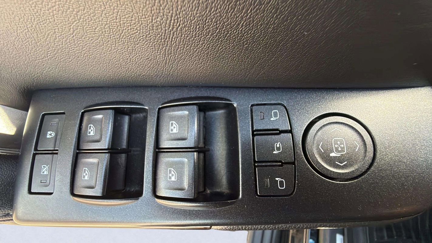 Used 2015 Chevrolet Tahoe LT AWD/4WD image 13