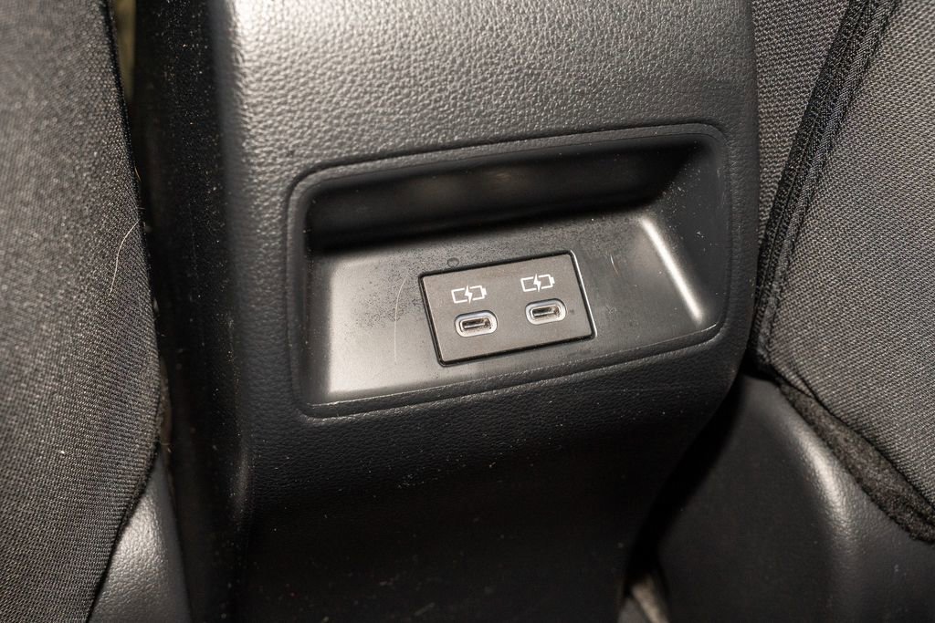 Used 2023 Toyota Corolla LE image 7