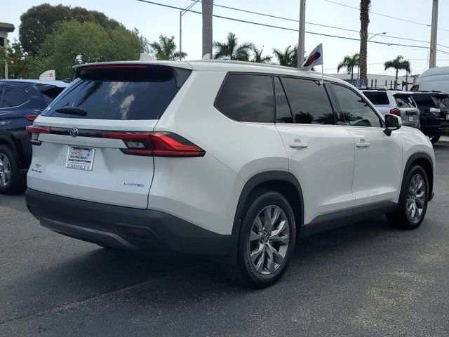 Used 2024 Toyota Grand Highlander Limited image 4