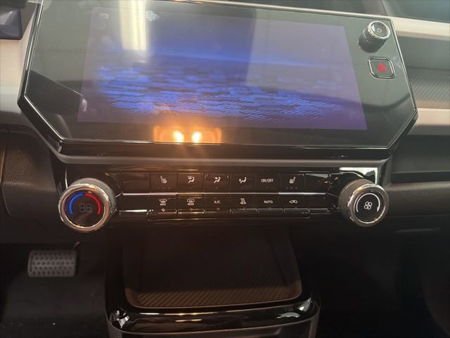 New 2027 Chevrolet Bolt LT w/ Comfort Package FWD image 22